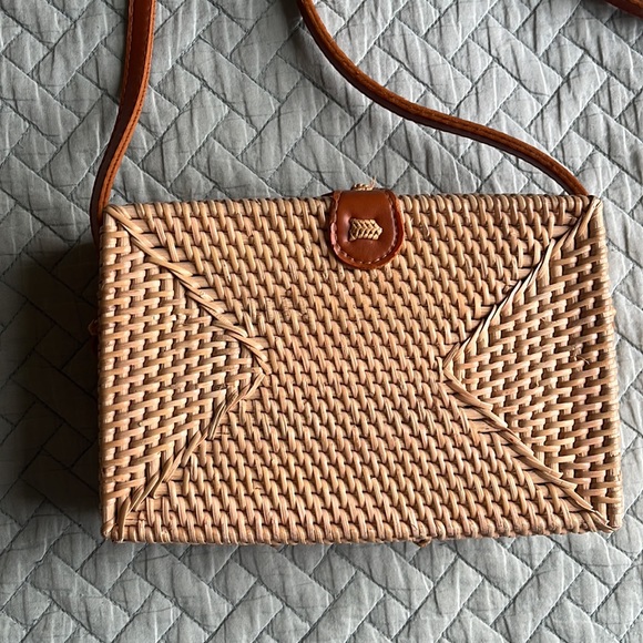 Wicker Purse - Picture 2 of 3